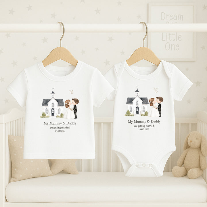 Personalised My Mummy &amp; Daddy Are Getting Married Kids T-Shirt or Baby Vest